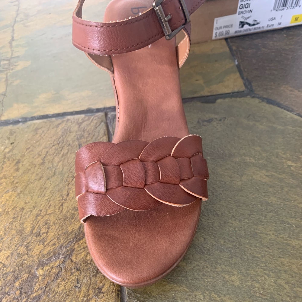 Super cute and comfortable BOC sandals. New with tags never worn.